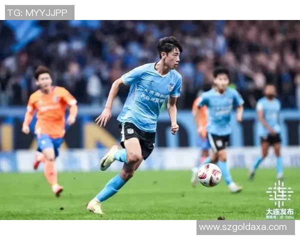 大连足球教练于飞的执教之路与球队发展探讨